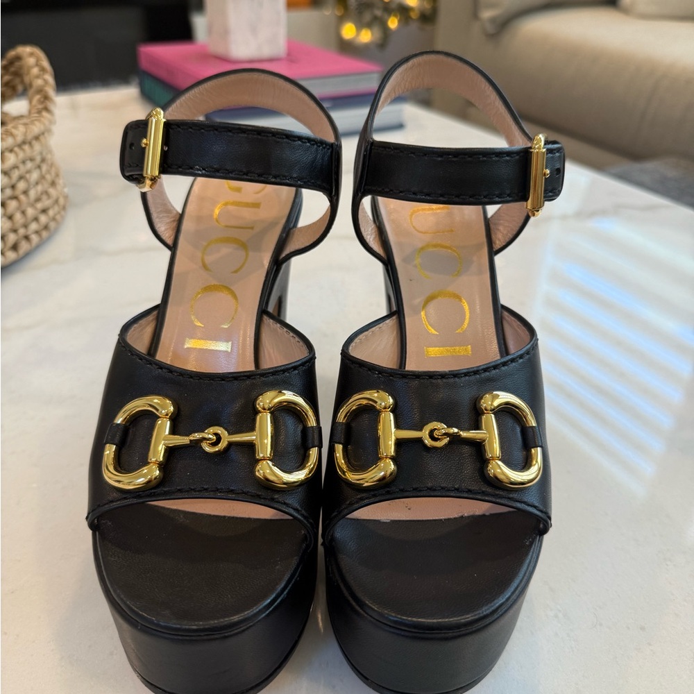 Gucci Platform shoes-made in Italy